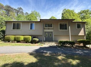 13930 Idlewild Rd, Matthews, NC 28105