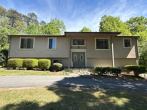 13930 Idlewild Rd Photo 1