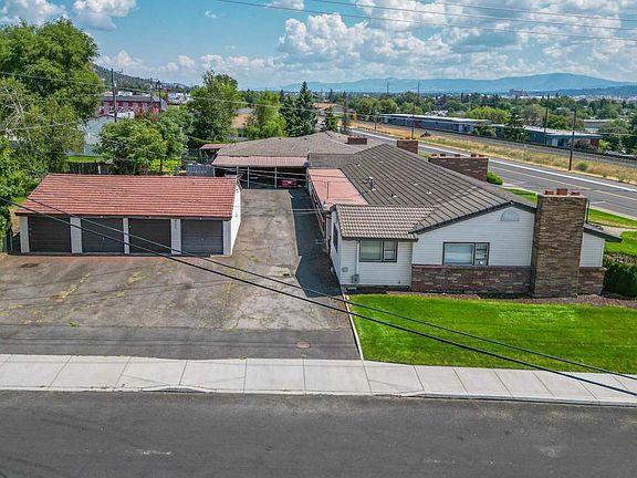 4th image of 2905 E Illinois Ave #1