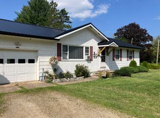 3352 Old Fluvanna Rd, Jamestown, NY 14701