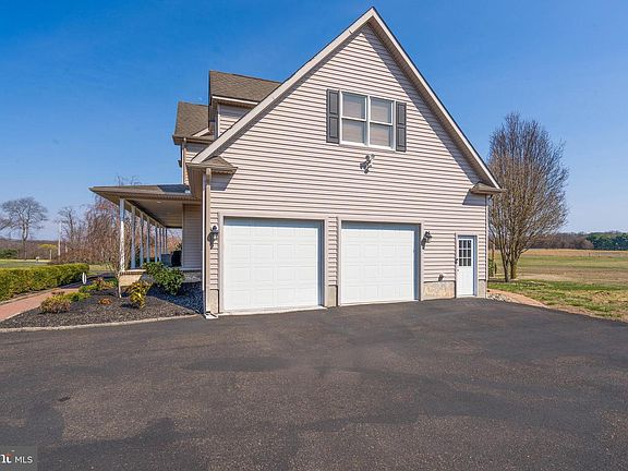 3rd image of 105 Cedar Grove Rd