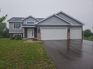 591 Alaska Loop, Cambridge, MN 55008