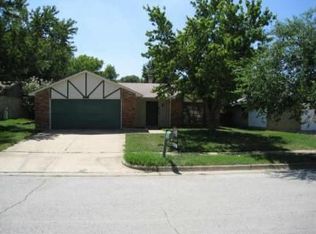 6708 Greenfield Dr, Arlington, TX 76016