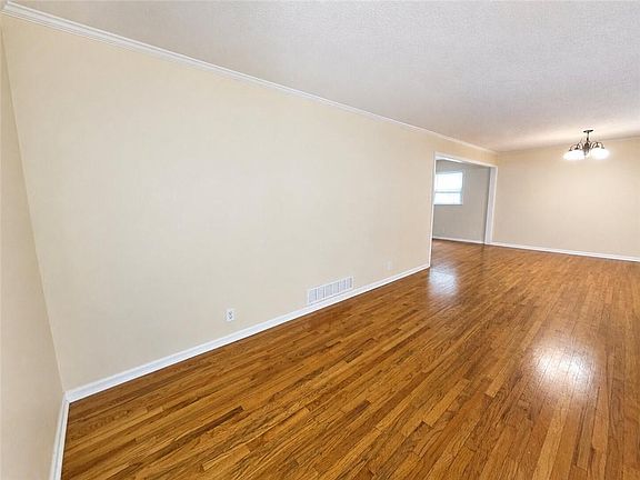 4th image of 3293 Norwood Ct