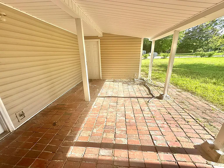 4303 Coventry Rd — Photo 10