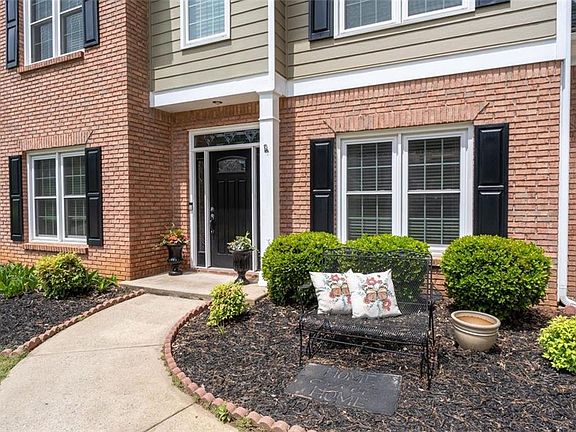 3rd image of 2950 Ivey Ridge Ln