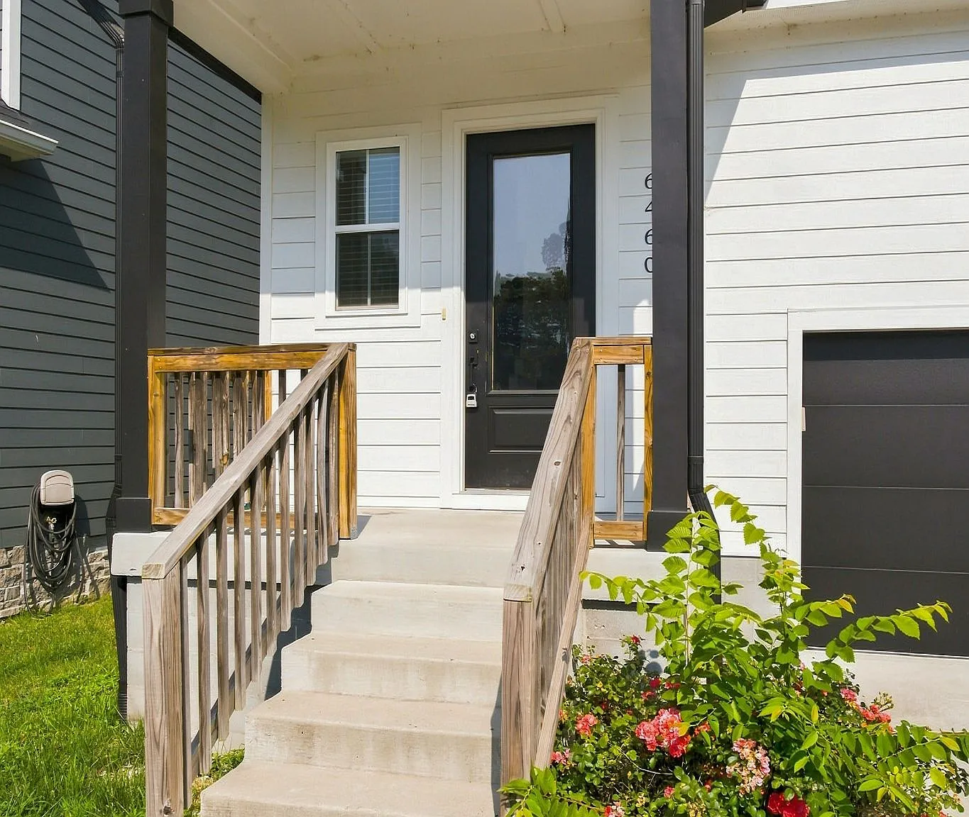 4 bed, 3.5 bath, 2210 sqft, $3,500 — Photo 3
