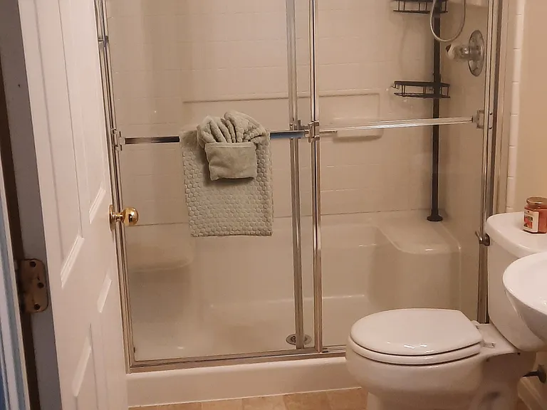 Master Bathroom.