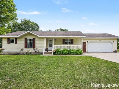 836 Morgan Dr, Belding, MI, 48809