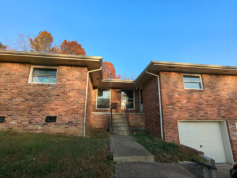 4669 Cary Ln — Photo 2