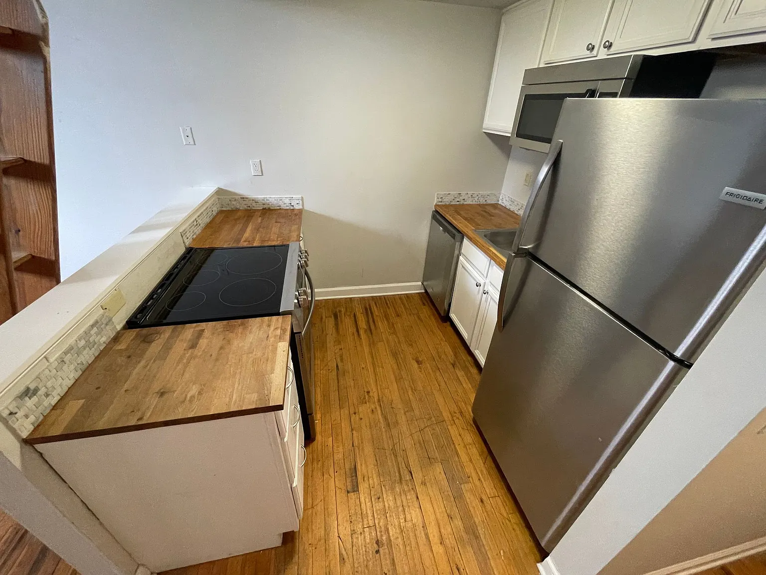Welcome to 400 East Clayton Street! — Photo 3