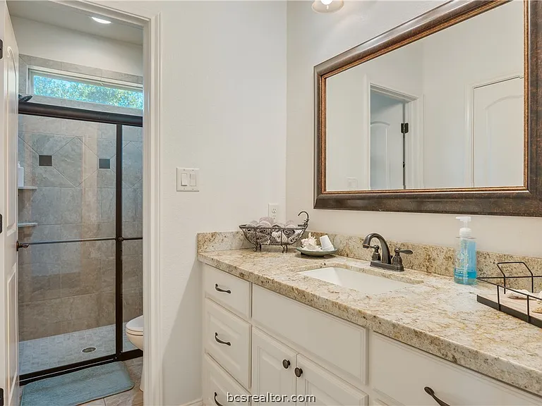 3301 Covington Ct — Photo 15