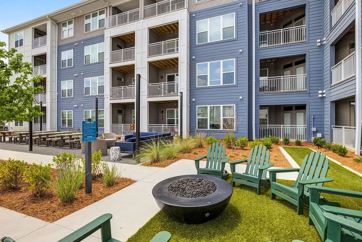 Building Photo - Broadstone Ayrsley