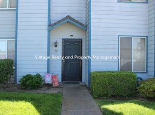 445 Almond Dr APT 151, Lodi, CA 95240