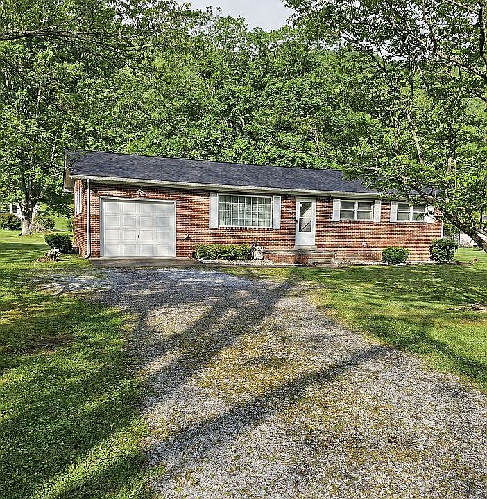 1st image of 149 Walnut Ln