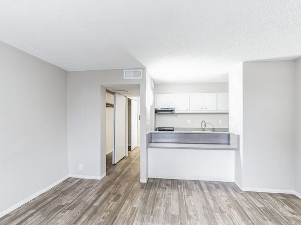 7601 Lomas Blvd NE #85