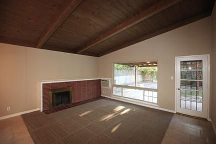 3rd image of 6531 N Williamsburg Pl