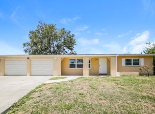 11 Kentucky Rd, Lehigh Acres, FL 33936