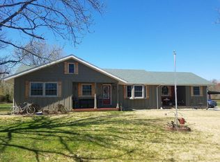 12767 Prosperity Rd, Marion, IL 62959