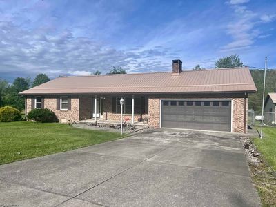 6921 Parsons Rd, Montrose, WV, 26283