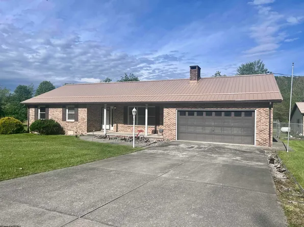 6921 Parsons Rd, Montrose, WV 26283