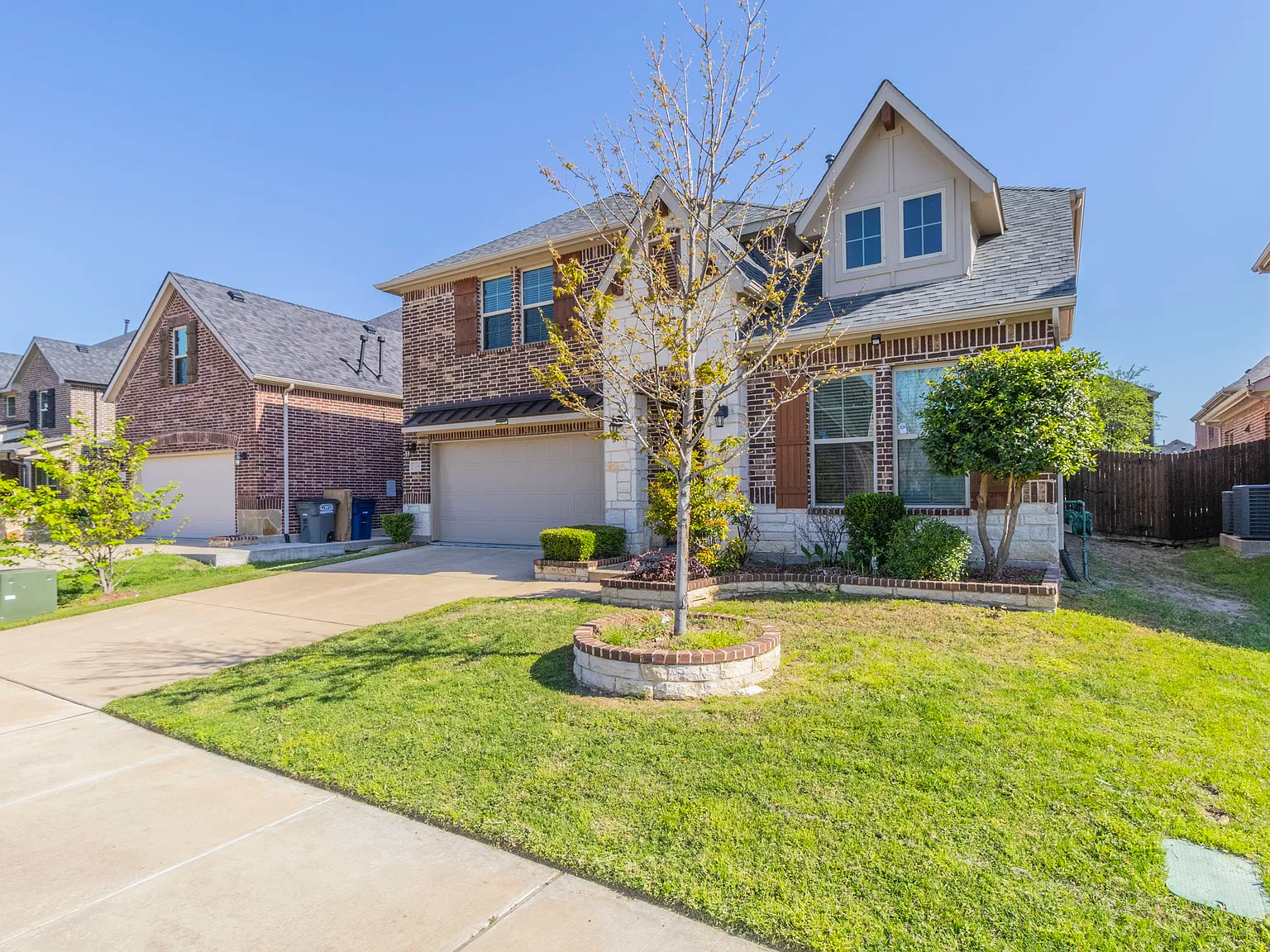 1109 Mist Flower Dr — Photo 3
