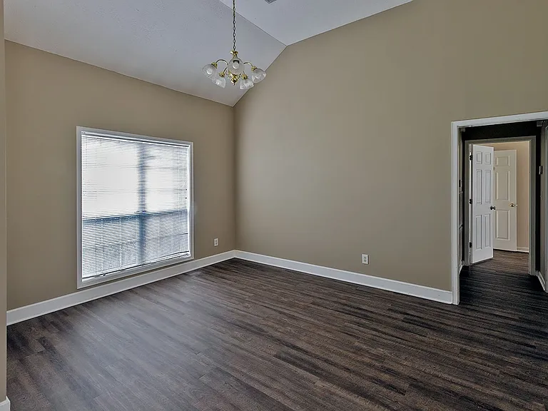 311 Cambridge St — Photo 5