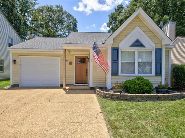 1456 Debbs Ln, Chesapeake, VA 23320