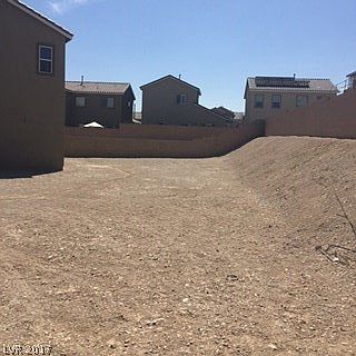 3rd image of 7937 Eastern Elk Ave #101