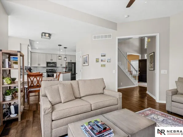 5923 S 175th Cir, Omaha, NE 68135