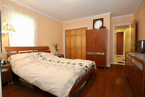 Sold by Remax Edge | media 39