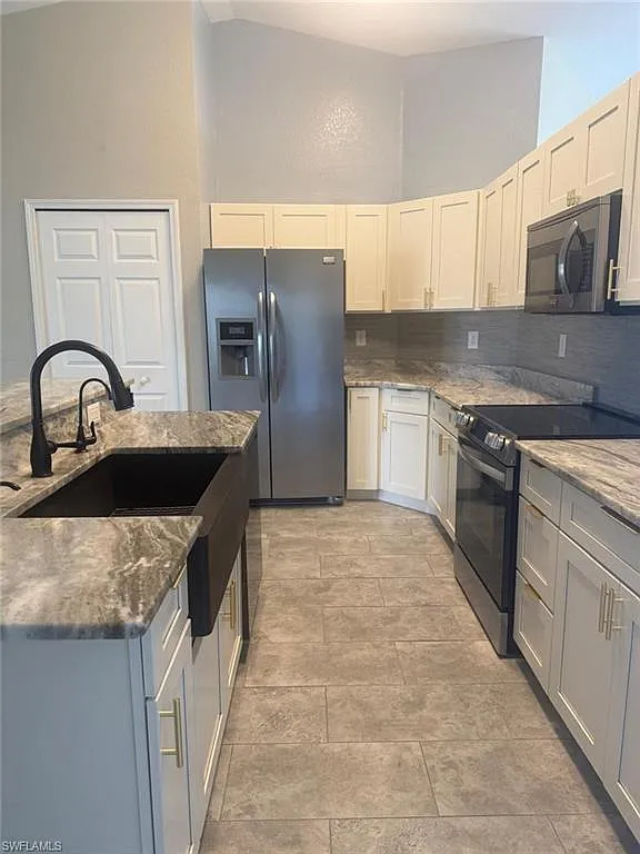 3 bed, 2.0 bath, 1528 sqft, $2,200 — Photo 4