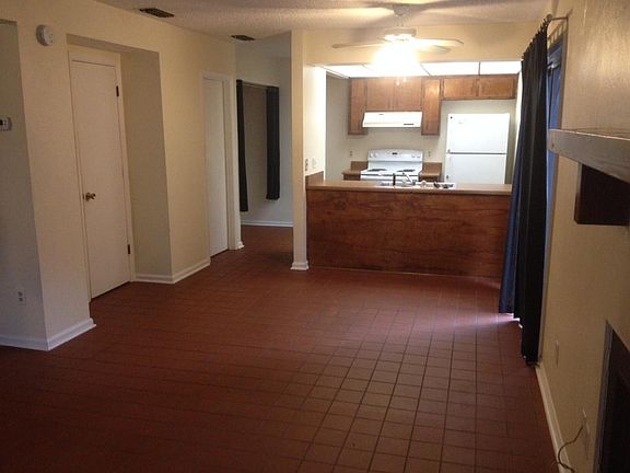 2nd image of 2243 Shady Timbers Cir #B