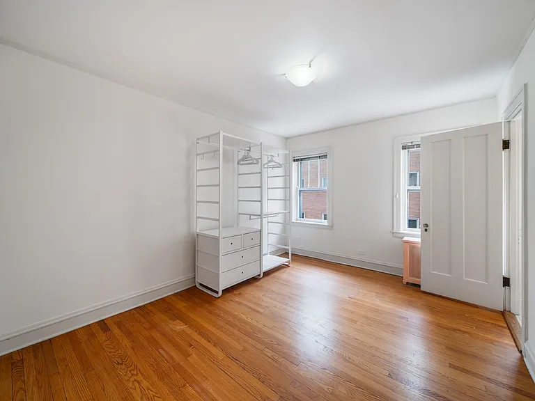 721 Foster St #2W — Photo 11