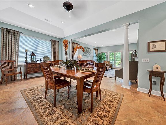 4th image of 29 Villa Ln