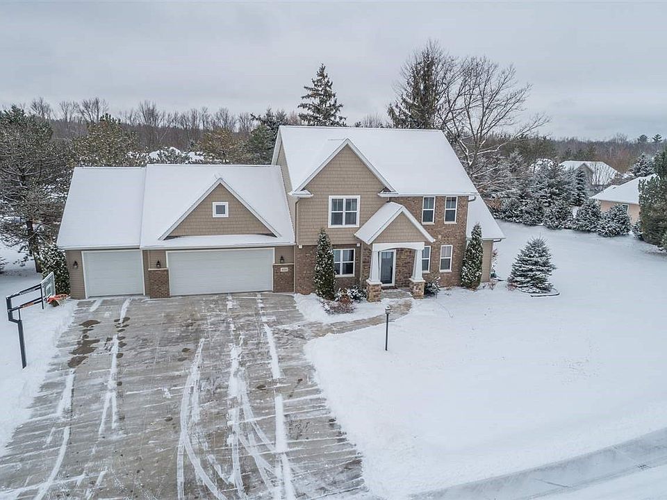 1st image of 434 N Pine Grove Ln