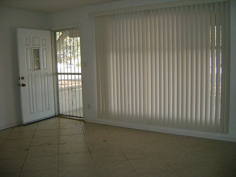 4th image of 3751 W Palmaire Drive