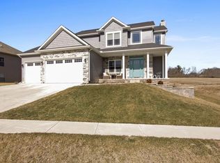 108 Raef Rd, Downs, IL 61736