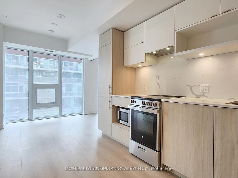 100 Queen St E #1005 — Photo 8