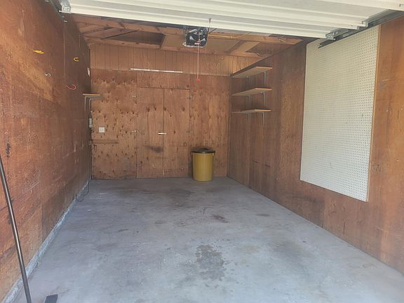 3rd image of 117 Pattee Creek Dr