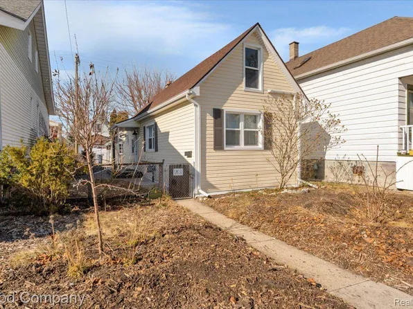 12031 Moran St, Hamtramck, MI 48212