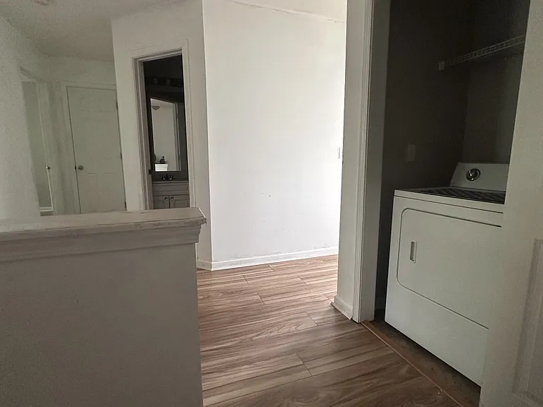 3001 Hamilton Church Rd #403 — Photo 16