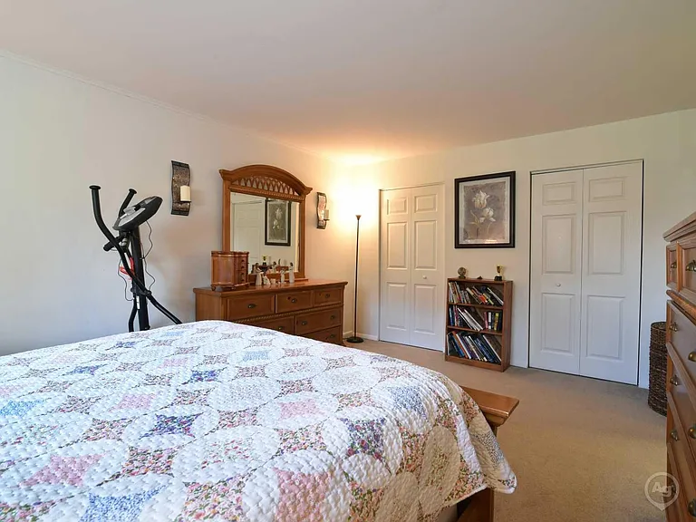 16 Mill Creek Dr — Photo 13