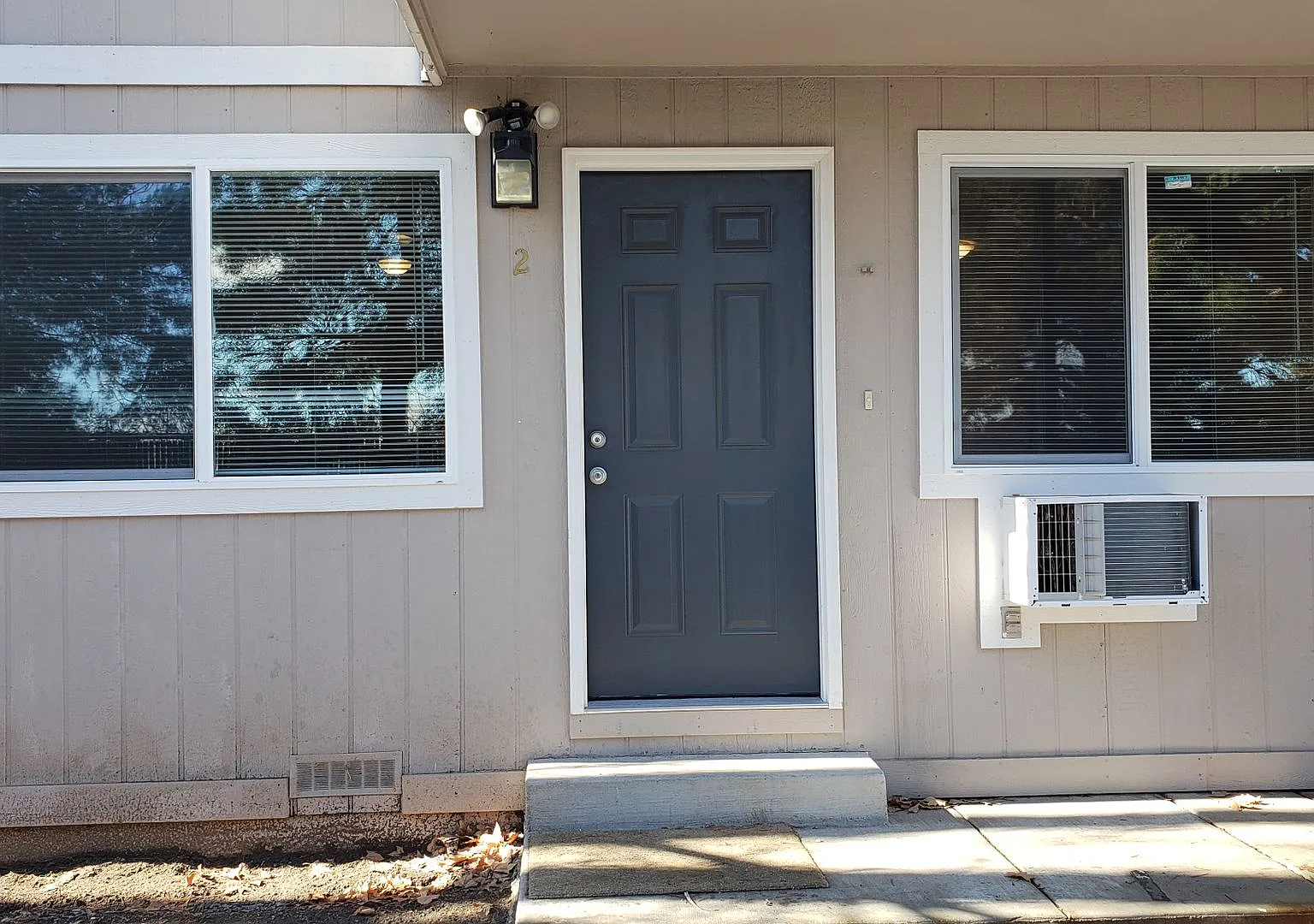 3040 — Photo 2
