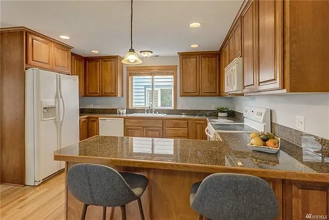 8515 Stone Ave N #B — Photo 4