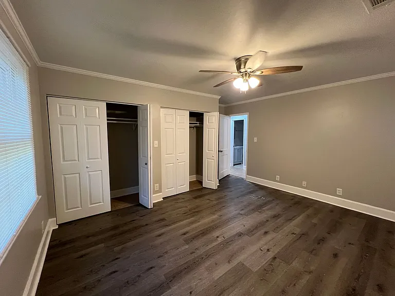 2521 Chestnut St — Photo 11