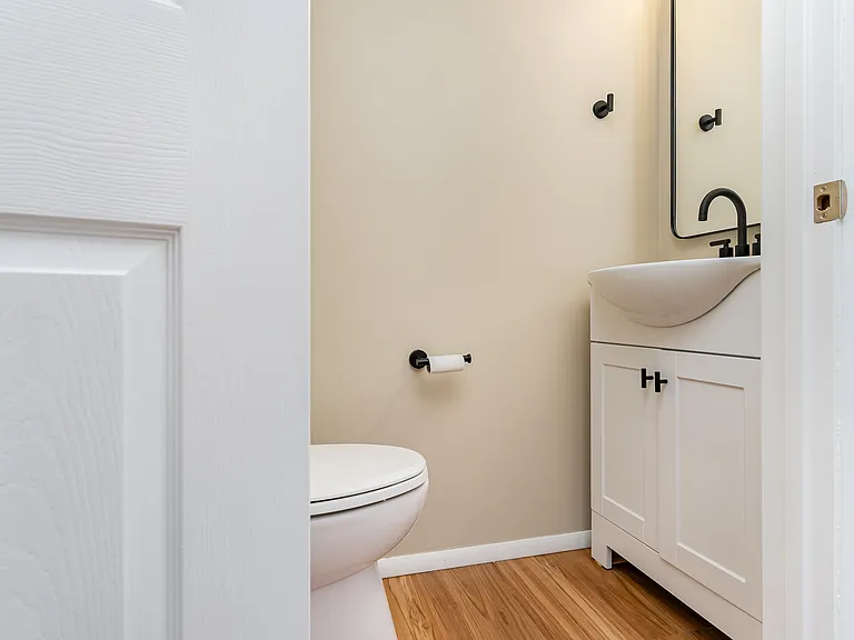 20 Garrison Dr — Photo 8
