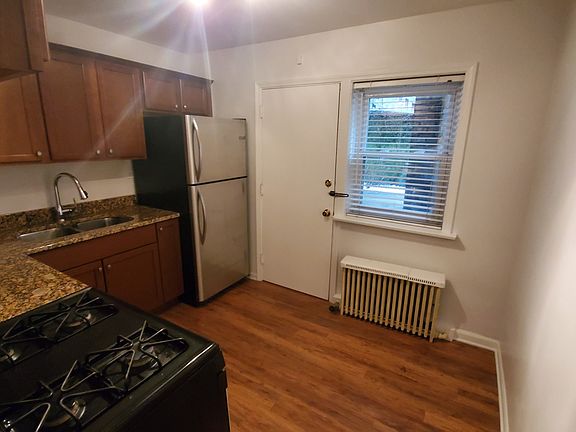 3rd image of 430 Elmwood Ave APT G