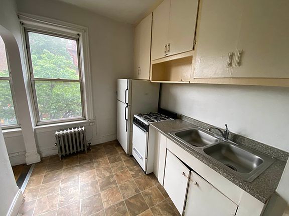 2nd image of 705 Flatbush Ave APT 3F