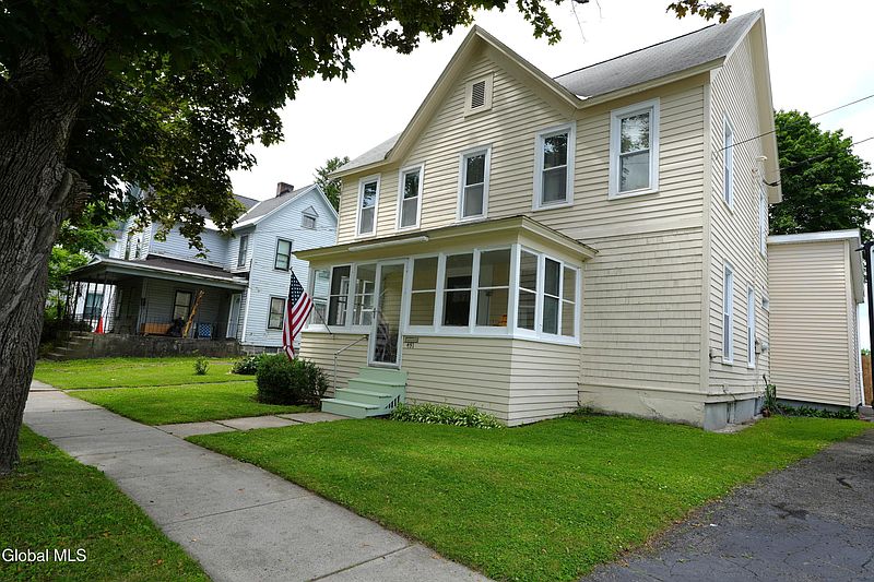 3rd image of 451 N Perry Street